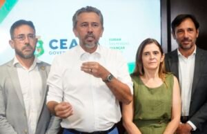 Elmano anuncia reajuste de 6,27% do piso salarial dos professores da rede estadual