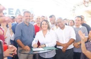 Governador assina ordens de serviço em Icó para obras da Rodoviária e Regional do Detran-CE