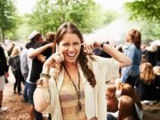 Dia Mundial da Audição: especialista reforça os cuidados com a audição durante o carnaval