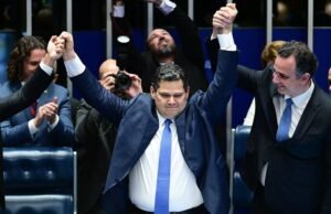 Davi Alcolumbre é eleito presidente do Senado pela segunda vez