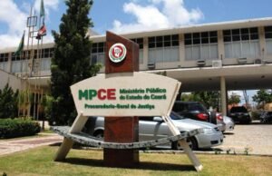 Homem é denunciado por matar namorada asfixiada na frente do filho no Ceará