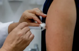 Dengue: Anvisa pede esclarecimentos para aprovar vacina do Butantan