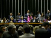 Nove em cada dez brasileiros querem mais mulheres na política