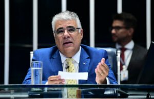 Eduardo Girão se lança como pré-candidato ao Governo do Ceará para 2026