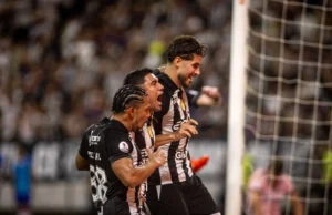 Ceará conquista o bicampeonato cearense após empate com o Fortaleza