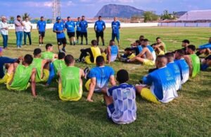 Torcida se empolga com Quixadá Futebol Clube, mas vive dilema com Estádio Abilhão