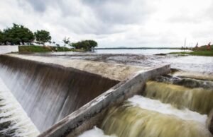 Chuvas no Ceará fazem 32 açudes transbordarem