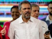 Elmano diz que o povo saberá julgar quem hoje ‘se abraça com bolsonaristas’ no Ceará
