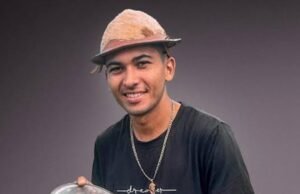 Com milhares de seguidores, jovem de Quixadá leva a arte do repente para o mundo digital