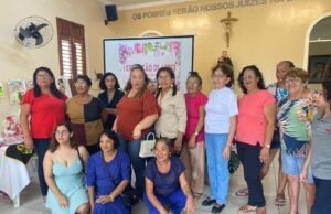 Sociedade de São Vicente de Paulo promove 1ª Exposição de Artes e entrega de certificados do Curso de Pintura em Tecido em Quixadá