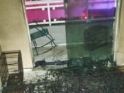 Casa pega fogo após moradores acenderem vela durante apagão em Quixadá