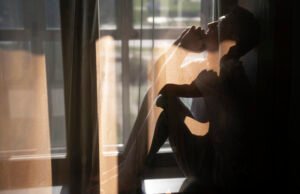 Brasil registra quase meio milhão de afastamentos por saúde mental em 2024