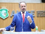 Acrísio Sena protocola projeto que propõe diretrizes para letramento digital nas escolas públicas do Ceará