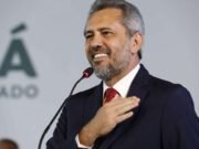 65% dos cearenses aprovam governador Elmano de Freitas, aponta pesquisa