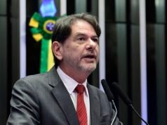 Cid diz que aliança de Ciro com PL é um assunto “constrangedor”