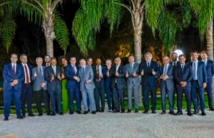 Em jantar, Lula diz a deputados que é “candidatíssimo” à reeleição em 2026