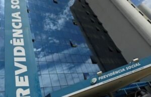 Aposentados e pensionistas podem ter direito a ressarcimento por descontos indevidos no INSS