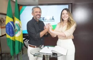 Elmano viaja à China, e Jade Romero assume o Governo do Ceará