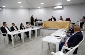 Moradora de Boa Viagem defende redução no número de vereadores e critica atuação parlamentar