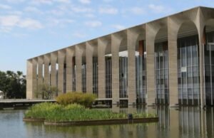 Novo concurso para diplomata conta com 50 vagas e salário inicial de R$ 20 mil