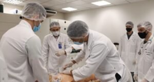 Universidades municipais concentram piores notas de Medicina no Enamed