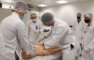 Cursos de Medicina com mau desempenho no Enamed poderão ter vagas suspensas a partir de 2026