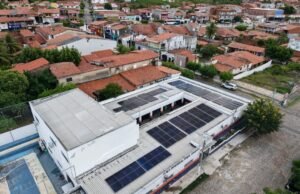 Com energia solar em escolas, Prefeitura de Banabuiú deve economizar cerca de R$ 30 mil
