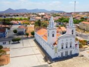 Quixeramobim fica entre os cinco municípios que mais geraram empregos no Ceará no 1º trimestre de 2025