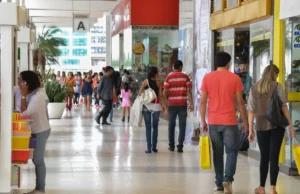 Dia Livre de Impostos pode fazer produtos chegarem a 70% de desconto nesta quinta, 29