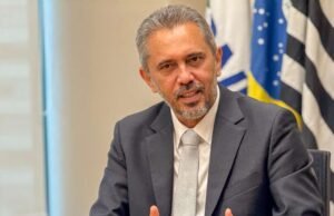 Elmano anuncia mais de R$ 360 milhões em investimentos após reunião com BNDES