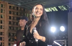 Luto na música cearense: morre a cantora Faby Bezerra aos 36 anos, vítima de câncer