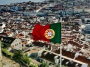 Portugal vai notificar mais de 5 mil brasileiros a deixarem o país
