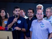 André Fernandes fecha portas e embaralha alianças para 2026 no Ceará