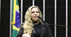 Luizianne em evidência e o Senado no radar: entre homenagens, articulações e decisões decisivas