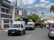 Márcia Zomin entrega ambulâncias, ônibus e outros veículos para reforçar saúde, educação e infraestrutura de Senador Pompeu