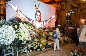 Multidão se despede de Preta Gil em velório no Theatro Municipal do Rio