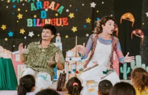 Histórias que Vovó Contava: espetáculo da atriz Jaene Mariá transforma pesquisa em celebração da memória e dos saberes das avós