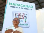 Governo do Ceará entrega 620 papéis da casa em Maracanaú
