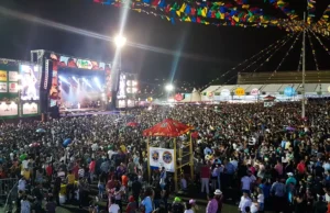 A farra com dinheiro público: o “pão e circo” moderno