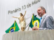 Acrísio Sena anuncia realização de seminários regionais sobre inteligência artificial