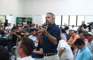 Café com o Governador: diálogo aberto e necessário com a imprensa do Sertão