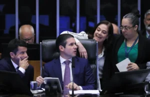 Câmara aprova urgência para isenção do IR de quem ganha até R$ 5 mil