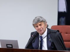 Luiz Fux relata ação que pede dados de acesso de Viviane Moraes e Vorcaro ao Congresso