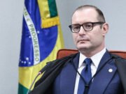 Cristiano Zanin começa a leitura de seu voto na ação que julga Bolsonaro e outros sete réus por trama golpista