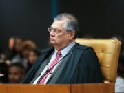 Flávio Dino abre inquérito contra Bolsonaro, filhos e aliados com base no relatório da CPI da Covid