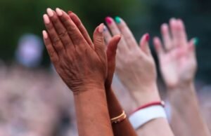 Violência política: questão de gênero ou de gênese?