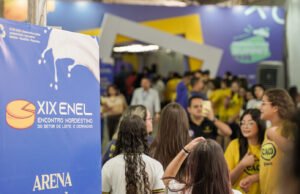 Encontro em Quixadá reúne cerca de 12 mil pessoas e movimenta cadeia produtiva do leite da região Nordeste