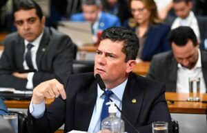 Sergio Moro apresenta emenda para tentar salvar PEC da Blindagem no Senado