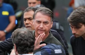 Exames de Bolsonaro mostram anemia e pneumonia residual