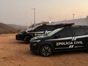 Operação em Banabuiú cumpre mandados contra suspeitos de homicídio, tentativa de assassinato e participação em grupo criminoso